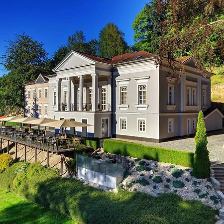 Gourmet Hotel Villa Patriot マリアーンスケー・ラーズニェ エクステリア 写真
