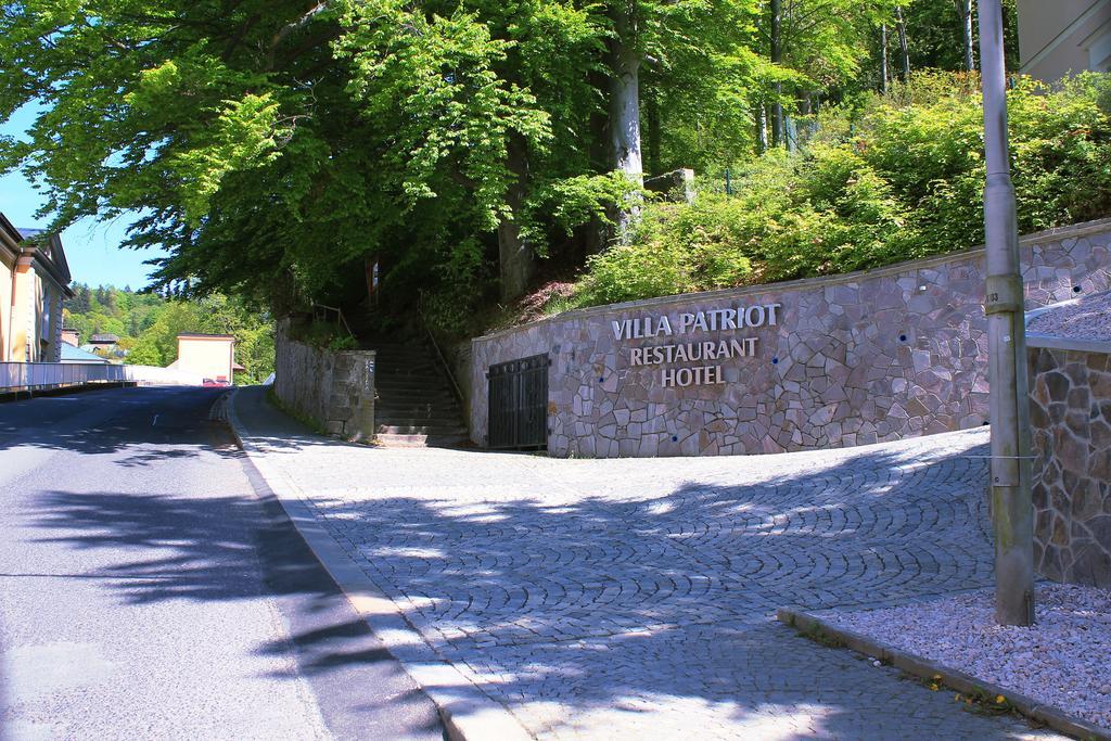 Gourmet Hotel Villa Patriot マリアーンスケー・ラーズニェ エクステリア 写真