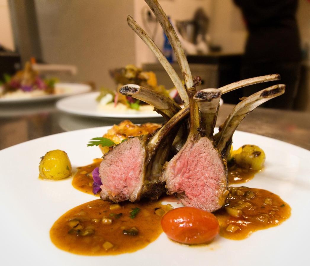 Gourmet Hotel Villa Patriot マリアーンスケー・ラーズニェ エクステリア 写真